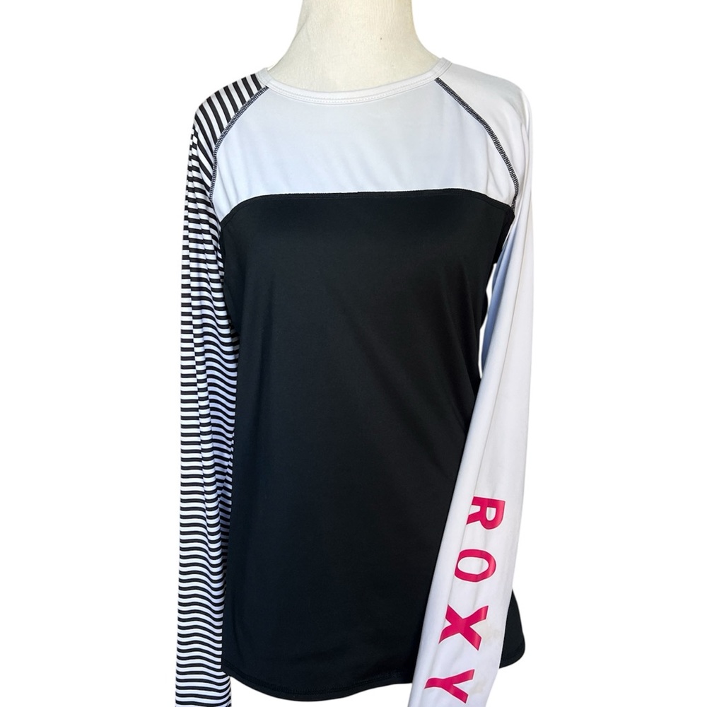 Roxy Black and White Long Sleeve Top with Pink Accents